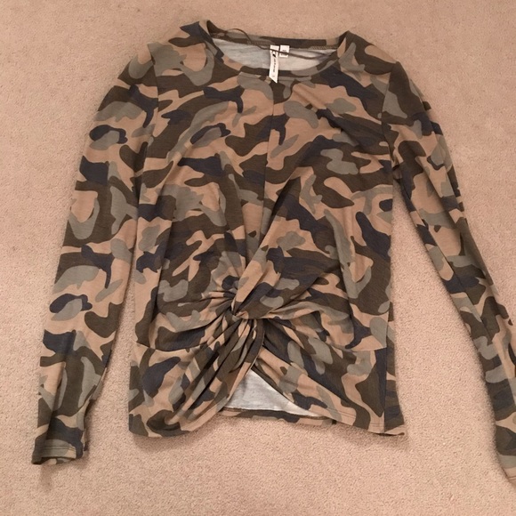 Cable & Gauge Tops - Long sleeve camo shirt